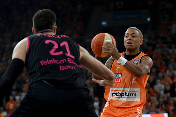 登贝莱等技 登贝莱等技